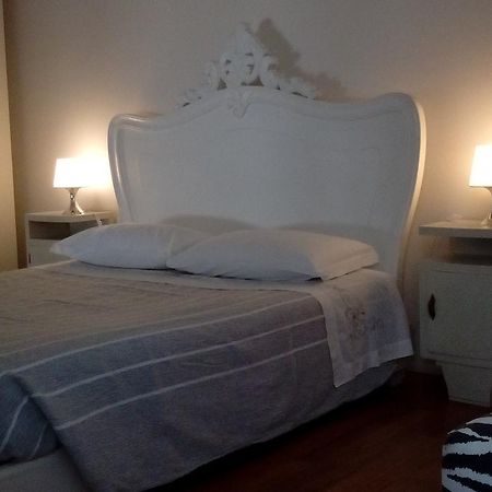 Domus Nova Residenza Il B&B Mantua Buitenkant foto