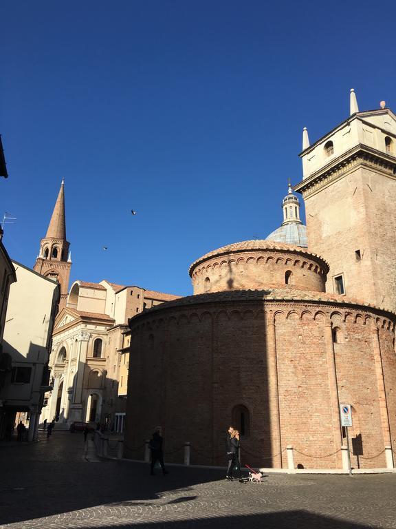 Domus Nova Residenza Il B&B Mantua Buitenkant foto