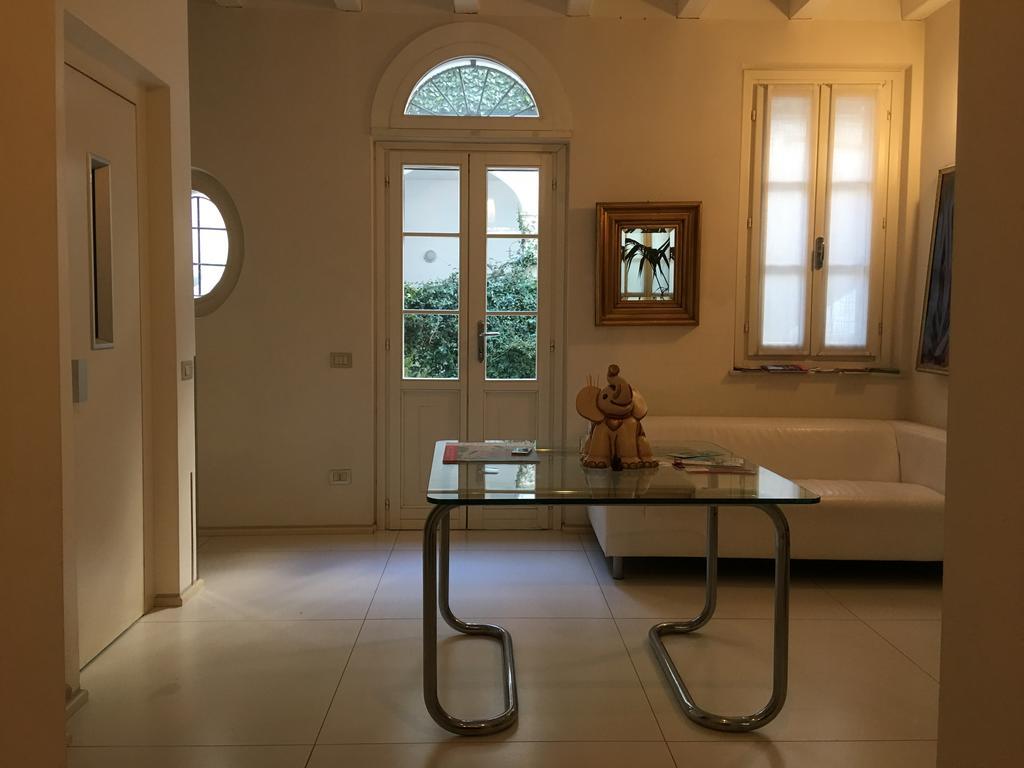 Domus Nova Residenza Il B&B Mantua Buitenkant foto