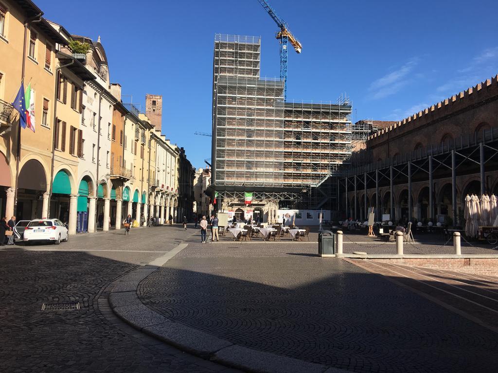 Domus Nova Residenza Il B&B Mantua Buitenkant foto