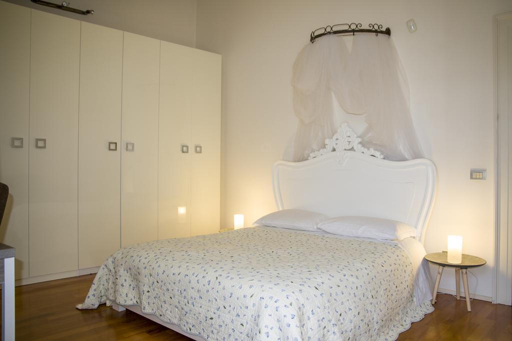 Domus Nova Residenza Il B&B Mantua Buitenkant foto