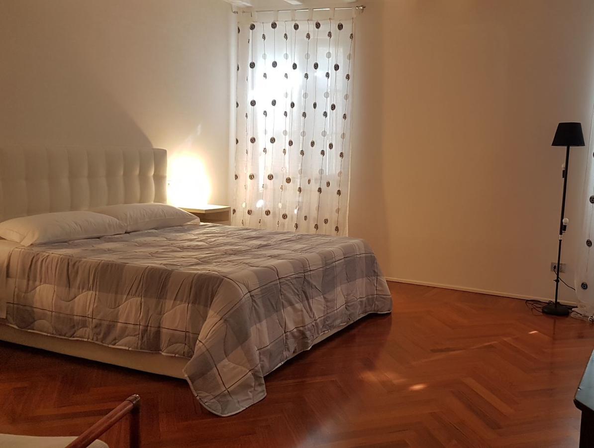 Domus Nova Residenza Il B&B Mantua Buitenkant foto