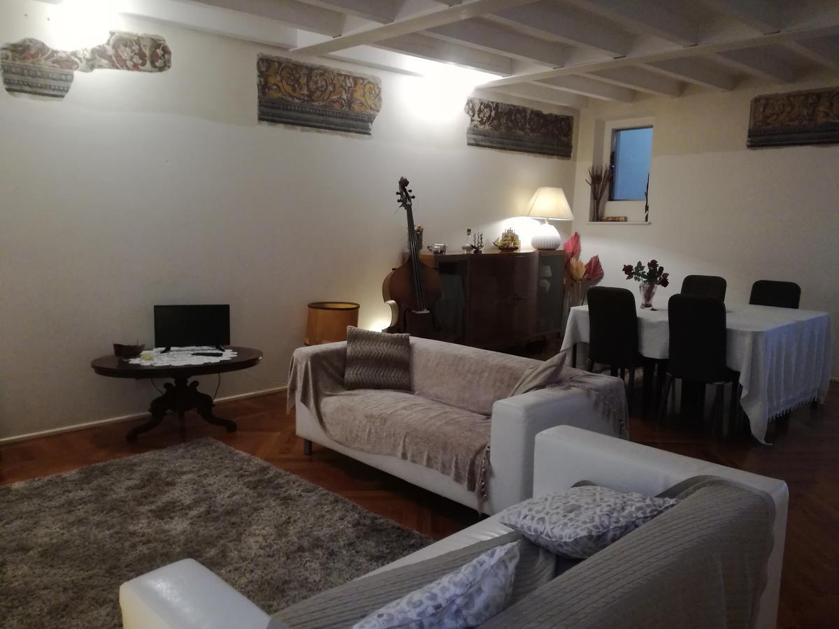 Domus Nova Residenza Il B&B Mantua Buitenkant foto