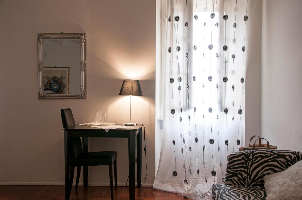 Domus Nova Residenza Il B&B Mantua Buitenkant foto